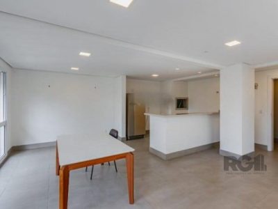 Apartamento à venda com 65m², 2 quartos, 1 suíte, 1 vaga no bairro São João em Porto Alegre - Foto 4