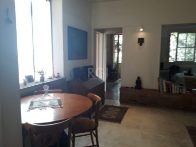 Apartamento à venda com 72m², 2 quartos no bairro Rio Branco em Porto Alegre - Foto 4