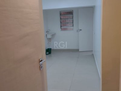 Apartamento à venda com 76m², 2 quartos no bairro Praia de Belas em Porto Alegre - Foto 2