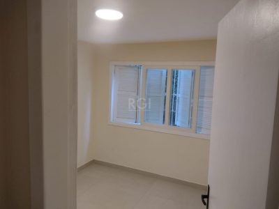 Apartamento à venda com 76m², 2 quartos no bairro Praia de Belas em Porto Alegre - Foto 16