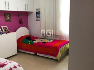 Apartamento à venda com 80m², 2 quartos, 1 vaga no bairro Menino Deus em Porto Alegre - Foto 3