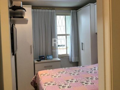 Apartamento à venda com 80m², 2 quartos, 1 vaga no bairro Menino Deus em Porto Alegre - Foto 7