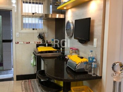 Apartamento à venda com 80m², 2 quartos, 1 vaga no bairro Menino Deus em Porto Alegre - Foto 29