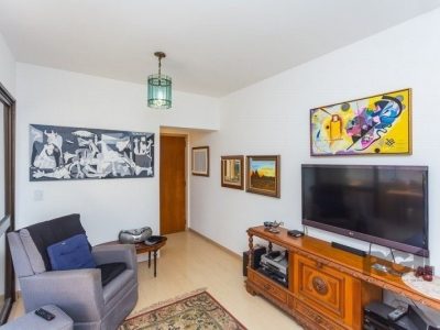 Apartamento à venda com 72m², 2 quartos, 1 vaga no bairro Independência em Porto Alegre - Foto 4