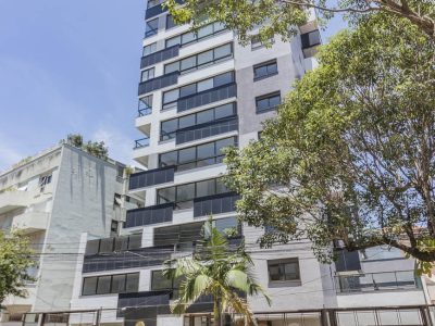 Apartamento à venda com 169m², 3 quartos, 1 suíte, 4 vagas no bairro Petrópolis em Porto Alegre - Foto 2