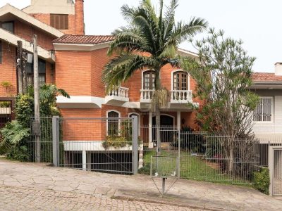 Casa à venda com 430m², 4 quartos, 1 suíte, 5 vagas no bairro Cristal em Porto Alegre - Foto 2