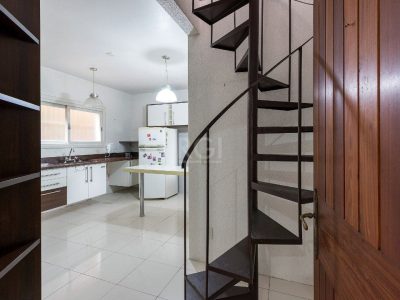 Casa à venda com 430m², 4 quartos, 1 suíte, 5 vagas no bairro Cristal em Porto Alegre - Foto 15