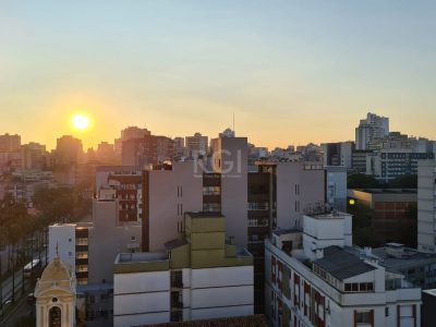 Apartamento à venda com 80m², 3 quartos, 1 suíte no bairro Bom Fim em Porto Alegre - Foto 3