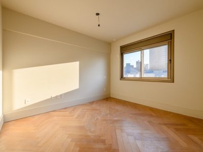 Apartamento à venda com 525m², 4 quartos, 4 suítes, 4 vagas no bairro Moinhos de Vento em Porto Alegre - Foto 61