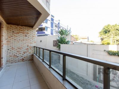 Casa Condominio à venda com 237m², 3 quartos, 1 suíte, 2 vagas no bairro Ipanema em Porto Alegre - Foto 25