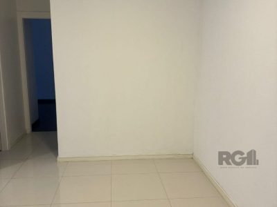 Apartamento à venda com 55m², 2 quartos, 1 vaga no bairro Passo d'Areia em Porto Alegre - Foto 3