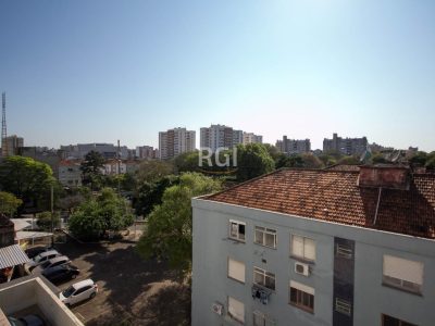 Apartamento à venda com 62m², 2 quartos, 1 suíte, 1 vaga no bairro Passo d'Areia em Porto Alegre - Foto 12