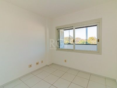 Apartamento à venda com 140m², 3 quartos, 1 suíte no bairro Passo d'Areia em Porto Alegre - Foto 17