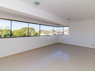 Apartamento à venda com 140m², 3 quartos, 1 suíte no bairro Passo d'Areia em Porto Alegre - Foto 3