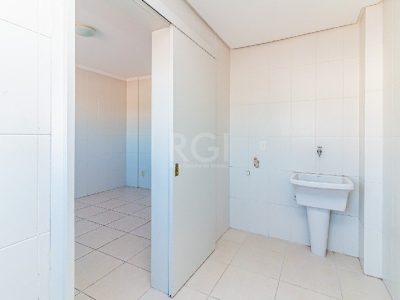 Apartamento à venda com 140m², 3 quartos, 1 suíte no bairro Passo d'Areia em Porto Alegre - Foto 30