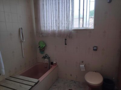 Casa à venda com 460m², 3 quartos, 3 vagas no bairro Três Figueiras em Porto Alegre - Foto 42