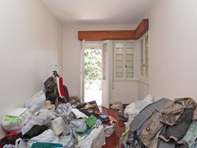 Casa à venda com 335m², 5 quartos, 1 suíte, 4 vagas no bairro Floresta em Porto Alegre - Foto 17