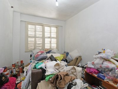 Casa à venda com 335m², 5 quartos, 1 suíte, 4 vagas no bairro Floresta em Porto Alegre - Foto 30