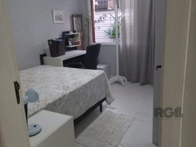 Apartamento à venda com 120m², 4 quartos, 1 suíte no bairro Petrópolis em Porto Alegre - Foto 13