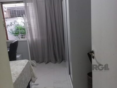 Apartamento à venda com 120m², 4 quartos, 1 suíte no bairro Petrópolis em Porto Alegre - Foto 14