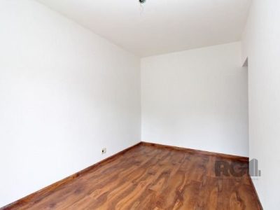 Apartamento à venda com 109m², 2 quartos, 1 vaga no bairro Medianeira em Porto Alegre - Foto 25