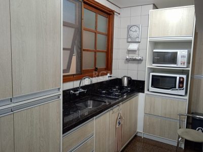 Apartamento à venda com 128m², 3 quartos, 2 suítes, 1 vaga no bairro Petrópolis em Porto Alegre - Foto 9