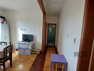 Apartamento à venda com 76m², 3 quartos no bairro Petrópolis em Porto Alegre - Foto 9