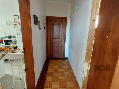 Apartamento à venda com 76m², 3 quartos no bairro Petrópolis em Porto Alegre - Foto 11