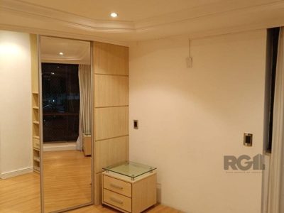 Apartamento à venda com 89m², 2 quartos, 1 suíte, 2 vagas no bairro Tristeza em Porto Alegre - Foto 7