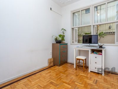 Apartamento à venda com 88m², 2 quartos no bairro Rio Branco em Porto Alegre - Foto 6