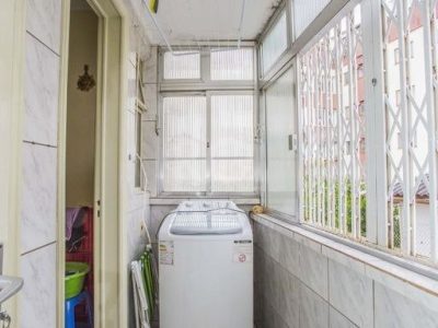 Apartamento à venda com 131m², 3 quartos, 1 suíte, 1 vaga no bairro Menino Deus em Porto Alegre - Foto 19