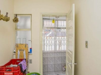 Apartamento à venda com 131m², 3 quartos, 1 suíte, 1 vaga no bairro Menino Deus em Porto Alegre - Foto 21