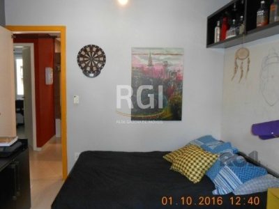 Apartamento à venda com 105m², 3 quartos, 1 suíte, 2 vagas no bairro Petrópolis em Porto Alegre - Foto 6