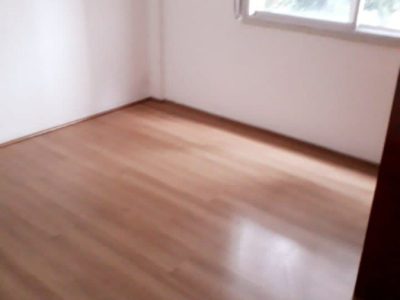 Apartamento à venda com 60m², 2 quartos, 1 vaga no bairro Cristal em Porto Alegre - Foto 2