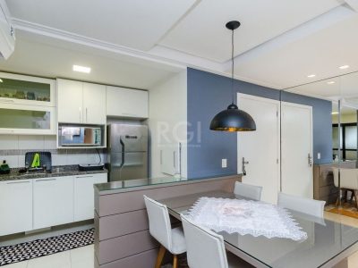 Apartamento à venda com 64m², 2 quartos, 1 suíte, 2 vagas no bairro Tristeza em Porto Alegre - Foto 4