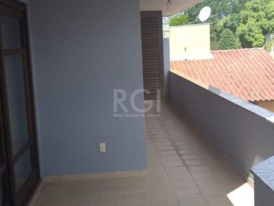 Cobertura à venda com 260m², 3 quartos, 1 suíte, 2 vagas no bairro Jardim Itu em Porto Alegre - Foto 14