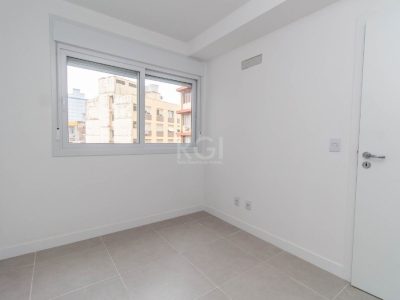 Apartamento à venda com 35m², 1 quarto, 1 vaga no bairro Centro Histórico em Porto Alegre - Foto 14