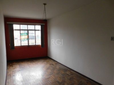 Apartamento à venda com 80m², 3 quartos, 1 suíte no bairro Passo d'Areia em Porto Alegre - Foto 8