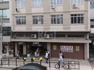 Apartamento à venda com 80m², 3 quartos, 1 suíte no bairro Passo d'Areia em Porto Alegre - Foto 14