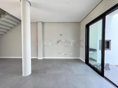 Casa Condominio à venda com 200m², 3 quartos, 1 suíte, 2 vagas no bairro Ipanema em Porto Alegre - Foto 11