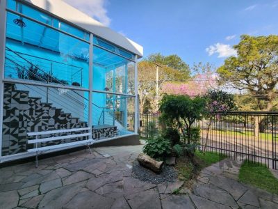 Casa à venda com 255m², 3 quartos, 1 suíte, 4 vagas no bairro Chácara das Pedras em Porto Alegre - Foto 4