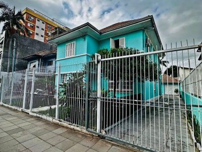 Casa à venda com 278m², 4 quartos, 10 vagas no bairro Floresta em Porto Alegre - Foto 25