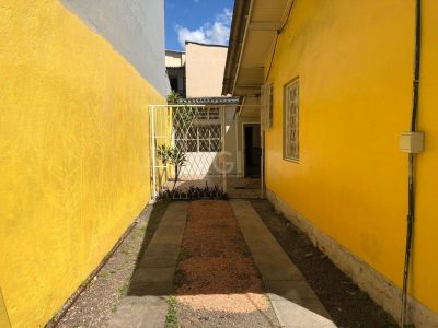 Casa à venda com 113m², 2 quartos, 2 vagas no bairro Partenon em Porto Alegre - Foto 11