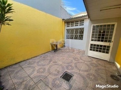 Casa à venda com 113m², 2 quartos, 2 vagas no bairro Partenon em Porto Alegre - Foto 22