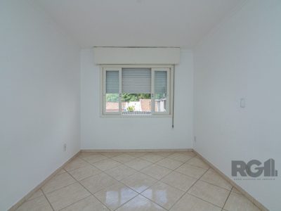 Apartamento à venda com 69m², 2 quartos, 1 vaga no bairro Jardim do Salso em Porto Alegre - Foto 4