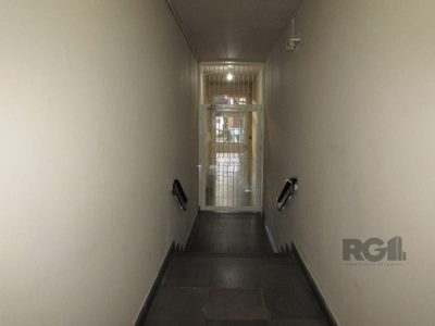 Apartamento à venda com 68m², 3 quartos no bairro Cidade Baixa em Porto Alegre - Foto 2