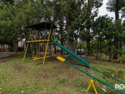 Casa Condominio à venda com 171m², 3 quartos, 1 suíte, 2 vagas no bairro Ipanema em Porto Alegre - Foto 2