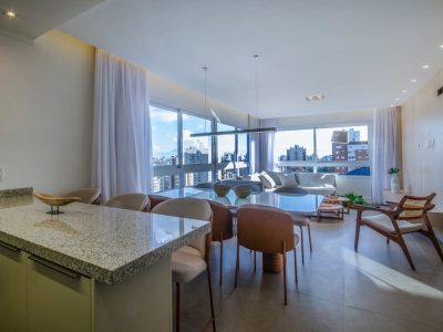 Apartamento à venda com 112m², 3 quartos, 3 suítes, 2 vagas no bairro Auxiliadora em Porto Alegre - Foto 17