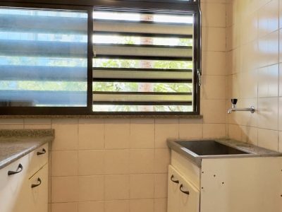 Apartamento à venda com 78m², 3 quartos, 1 suíte, 1 vaga no bairro Menino Deus em Porto Alegre - Foto 20