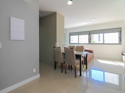 Apartamento à venda com 37m², 1 quarto, 1 vaga no bairro Jardim Europa em Porto Alegre - Foto 2